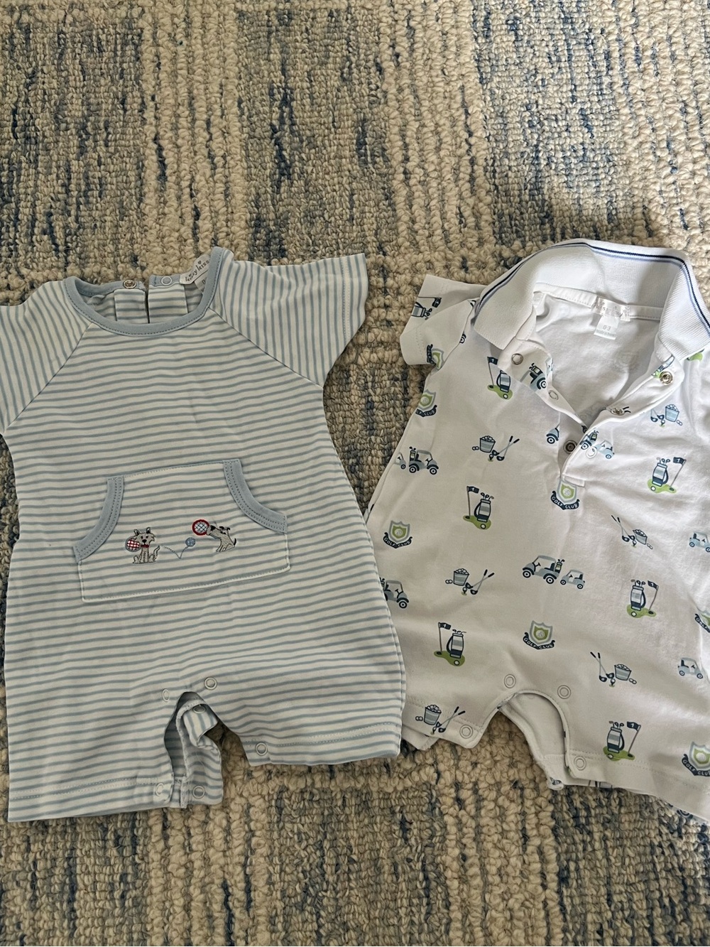 Two kissykissy rompers 0-3